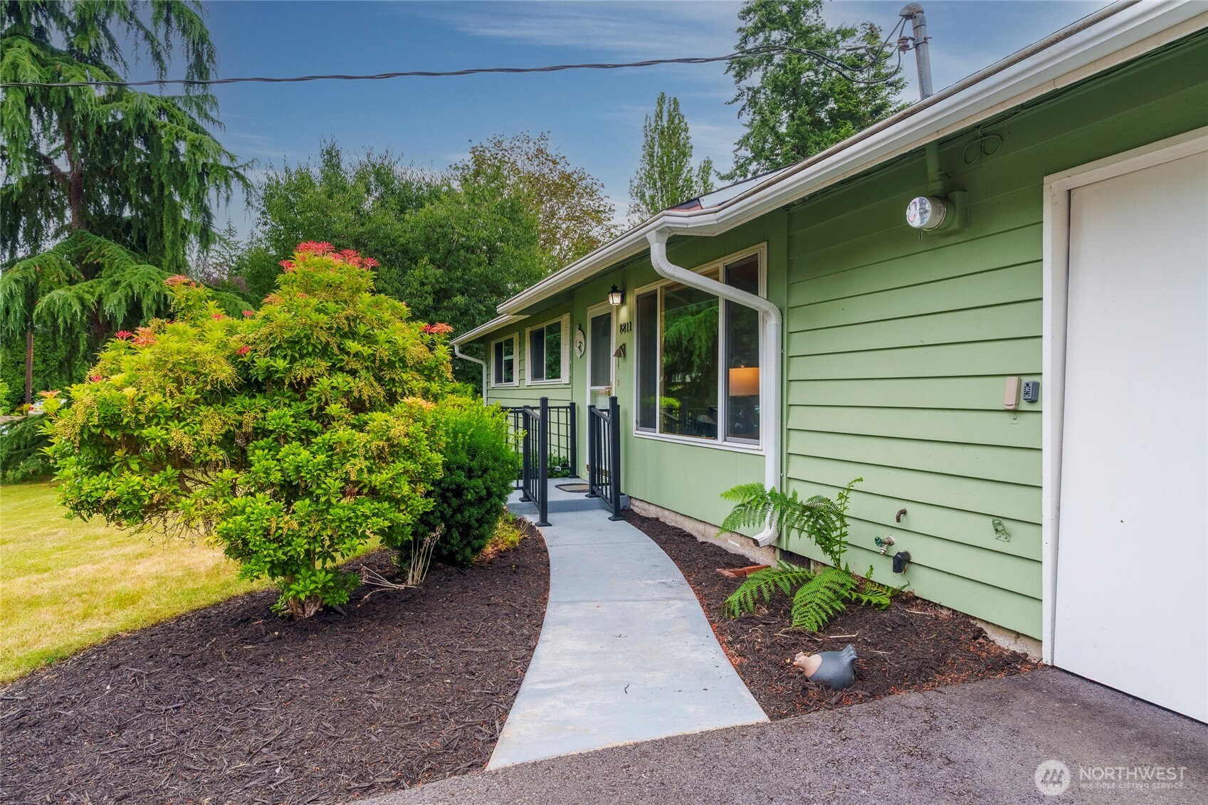 8811 Northeast 187th Street Bothell, WA 98011 - Photo 3 of 28