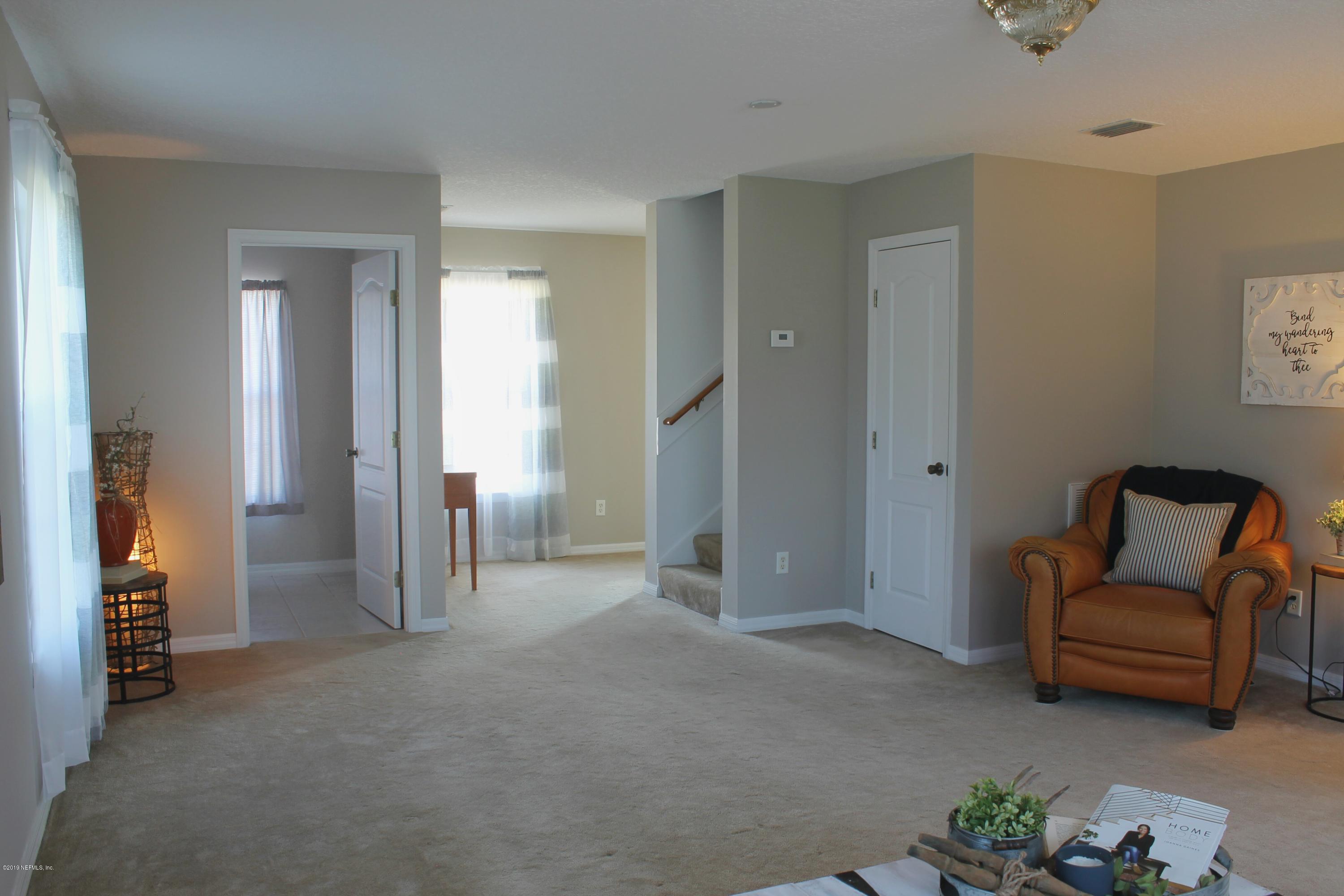 4590 Raintree Drive Macclenny, FL 32063 - Photo 15 of 37 LIVING ROOM