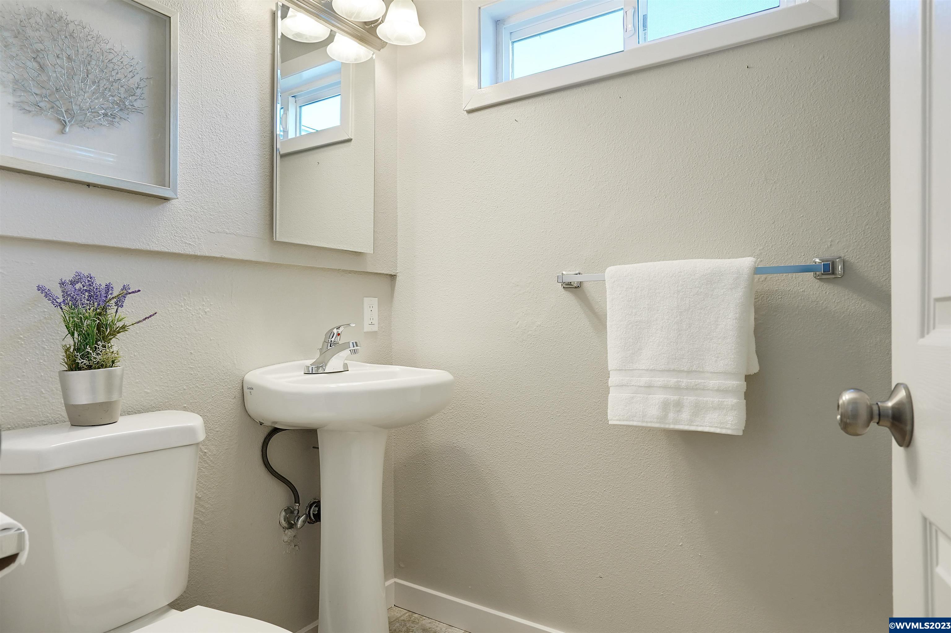940 19th Avenue Southwest Albany, OR 97321 - Photo 18 of 27 Gallery Image 18