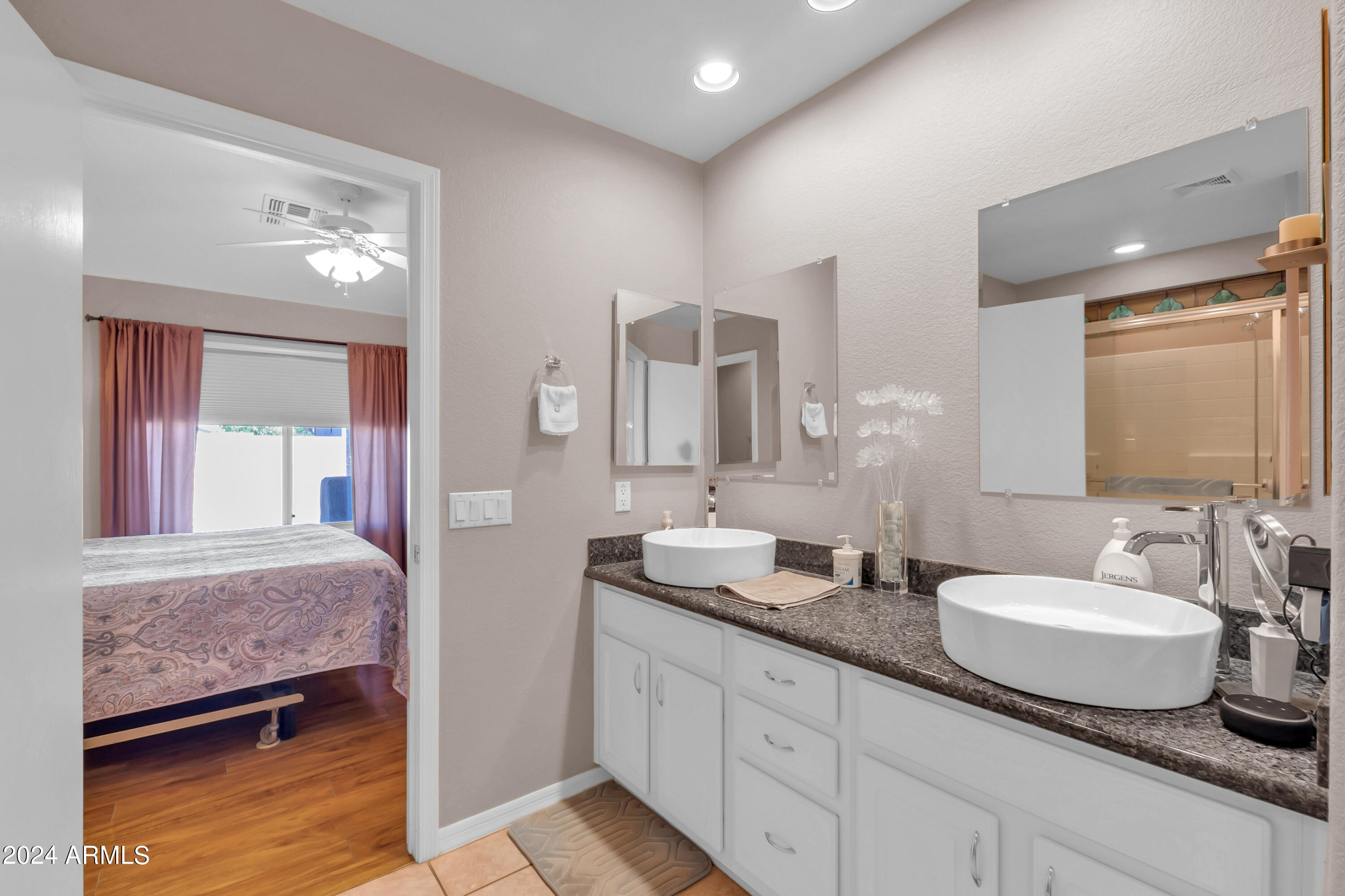 4618 East Walnut Road Gilbert, AZ 85298 - Photo 14 of 42 4618 E Walnut Rd-16