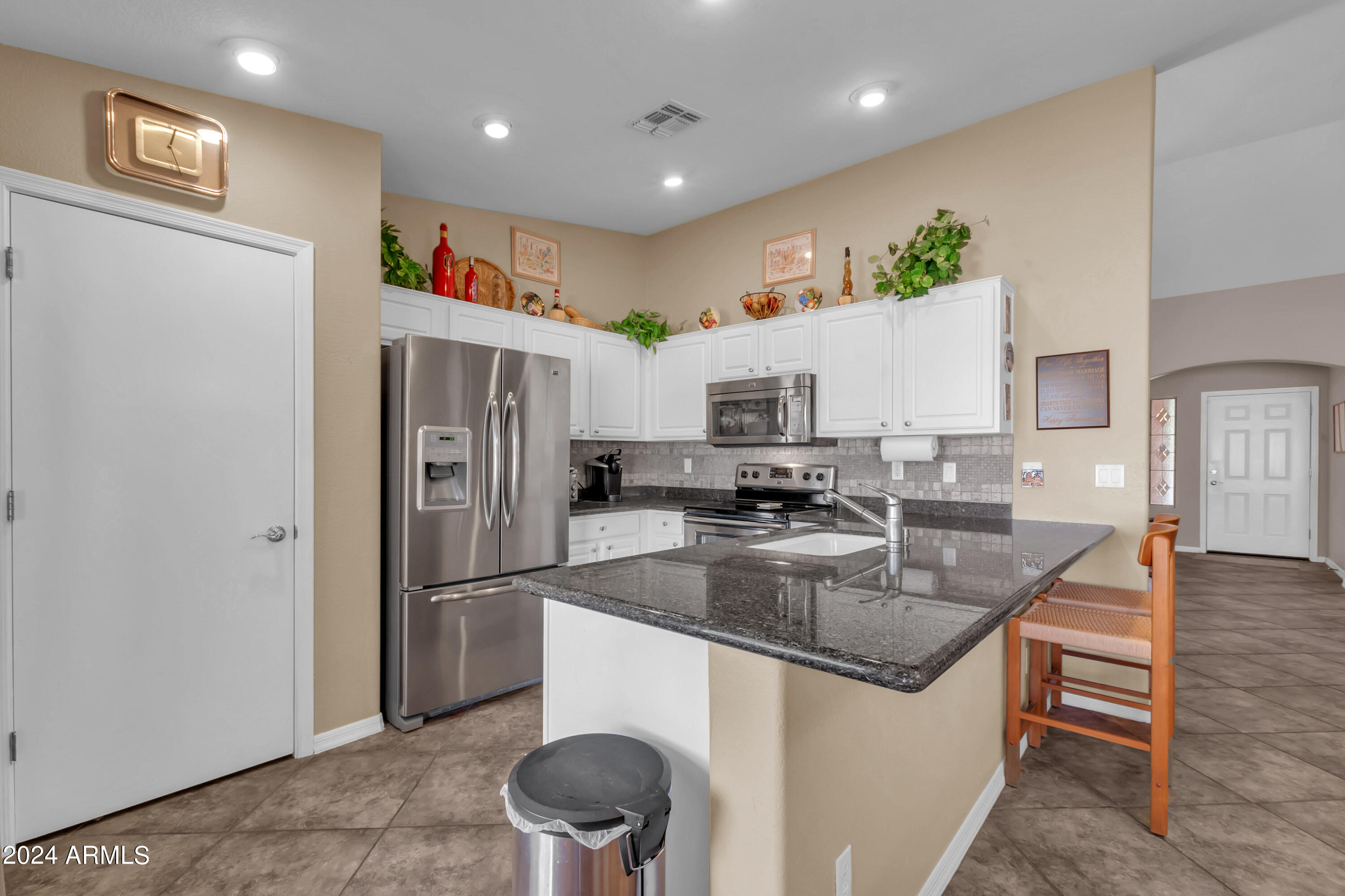 4618 East Walnut Road Gilbert, AZ 85298 - Photo 3 of 42 4618 E Walnut Rd-9