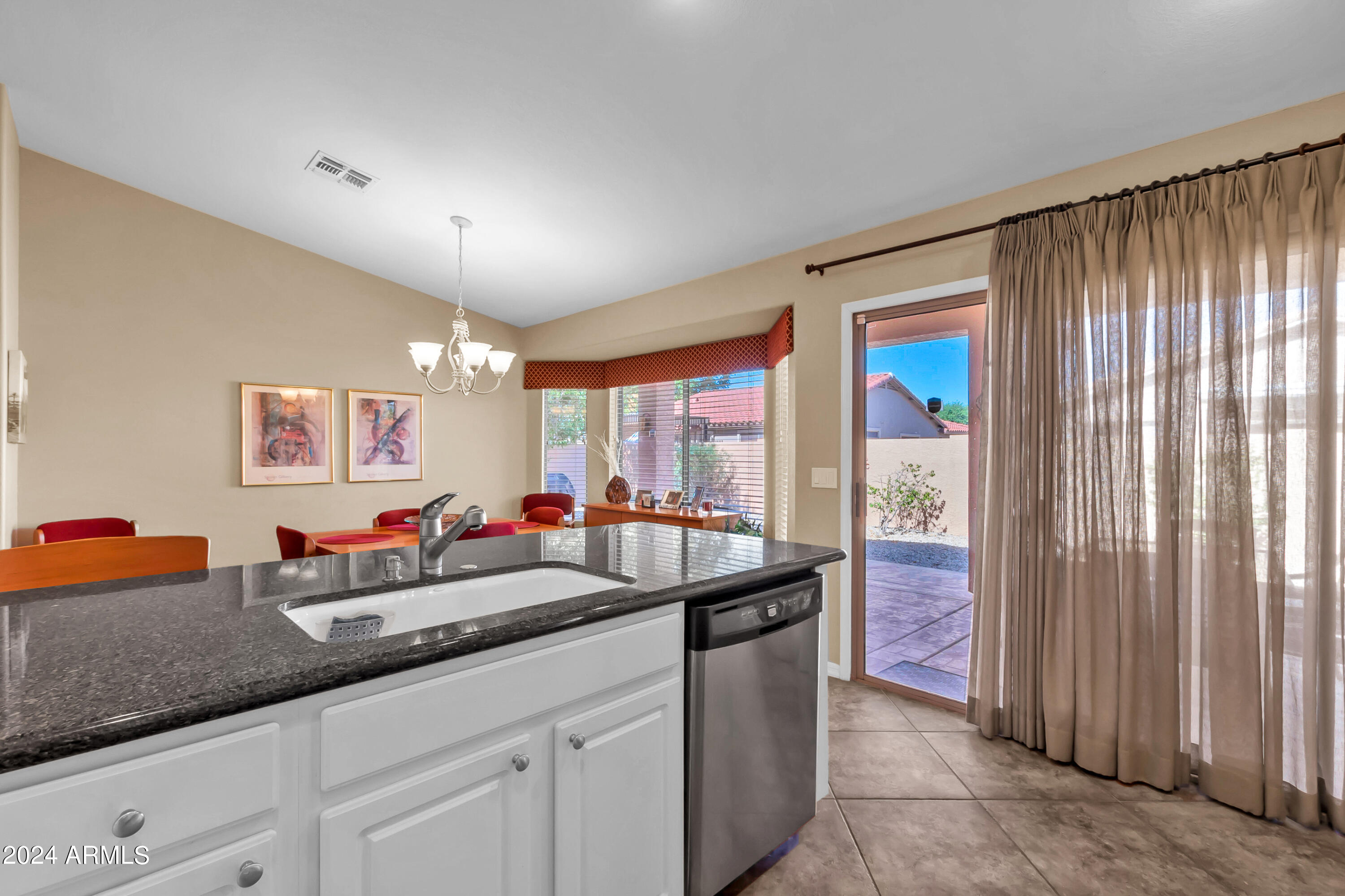 4618 East Walnut Road Gilbert, AZ 85298 - Photo 5 of 42 4618 E Walnut Rd-11