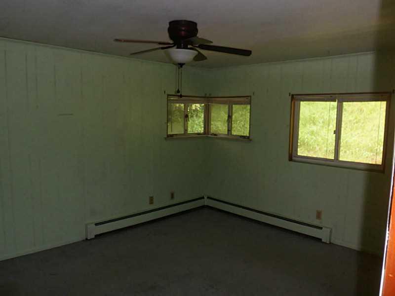 1829 Ford City Road Kittanning, PA 16201 - Photo 5 of 11 Bedroom.