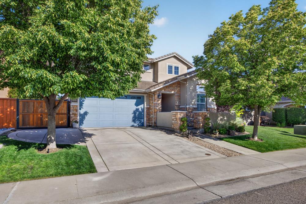 5501 Jade Springs Way Rancho Cordova, CA 95742 - Photo 2 of 76