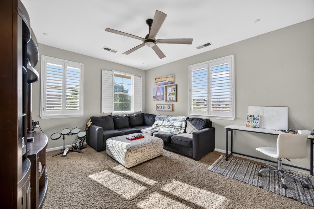 5501 Jade Springs Way Rancho Cordova, CA 95742 - Photo 34 of 76