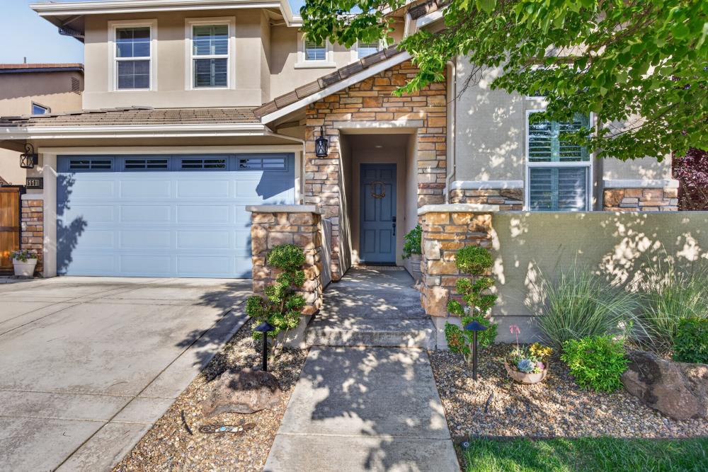 5501 Jade Springs Way Rancho Cordova, CA 95742 - Photo 5 of 76