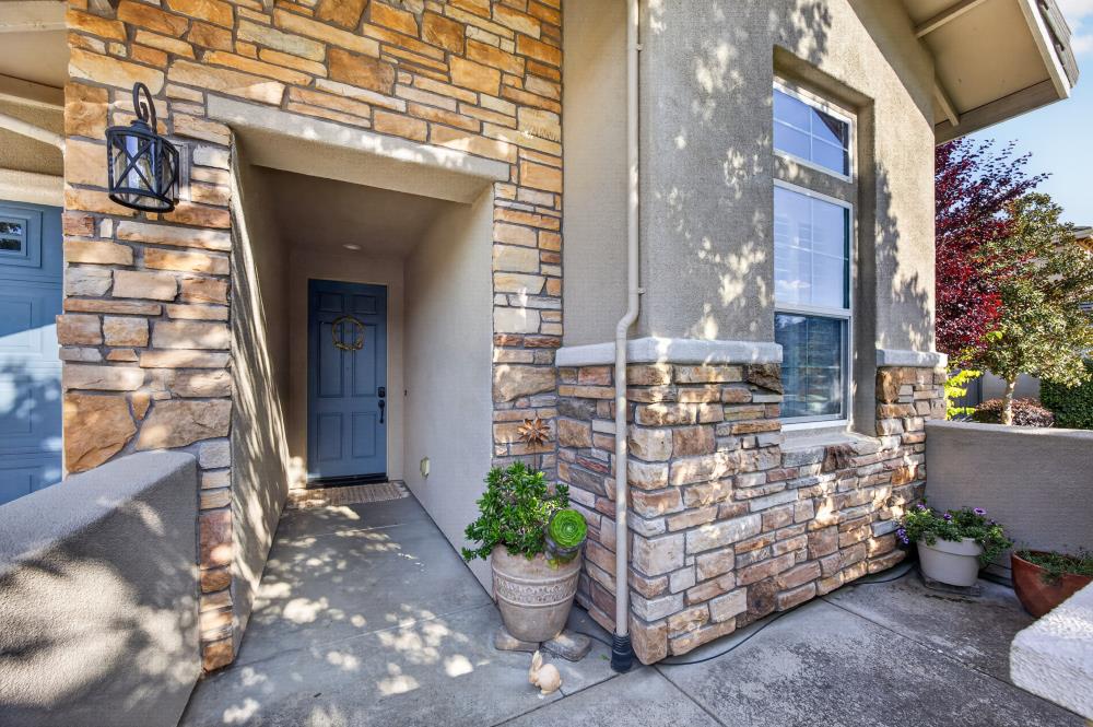 5501 Jade Springs Way Rancho Cordova, CA 95742 - Photo 6 of 76
