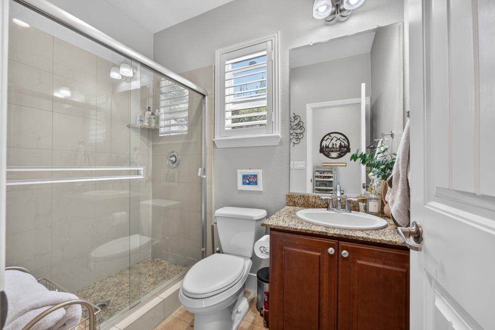 5501 Jade Springs Way Rancho Cordova, CA 95742 - Photo 9 of 76