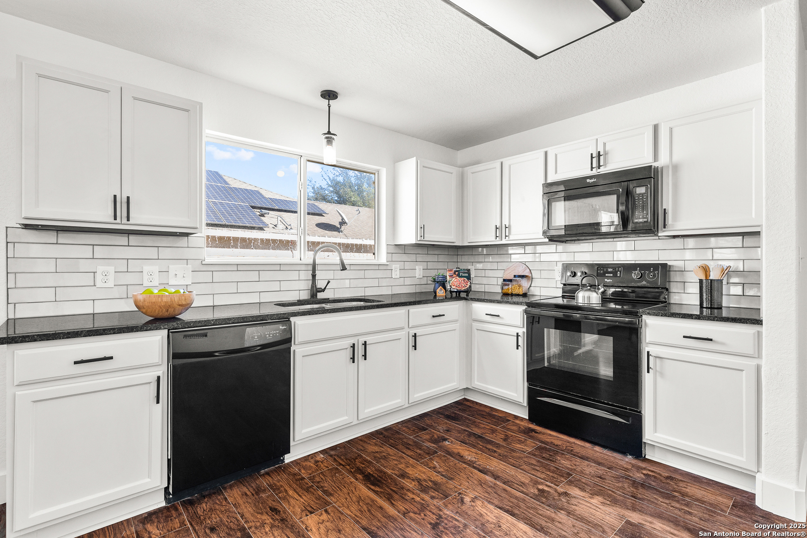 7635 Derby Run Selma, TX 78154 - Photo 5 of 20