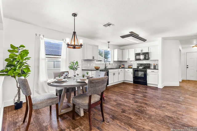 $280,990 | 7635 Derby Run, Selma, TX 78154