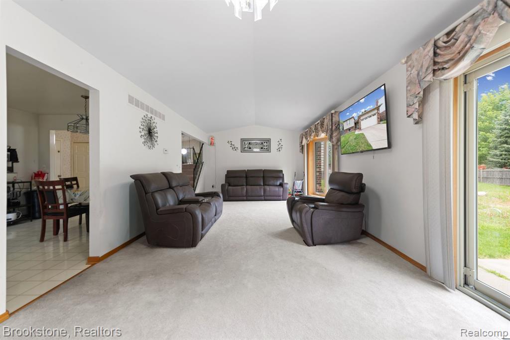 38982 Sutton Drive Sterling Heights, MI 48310 - Photo 6 of 27