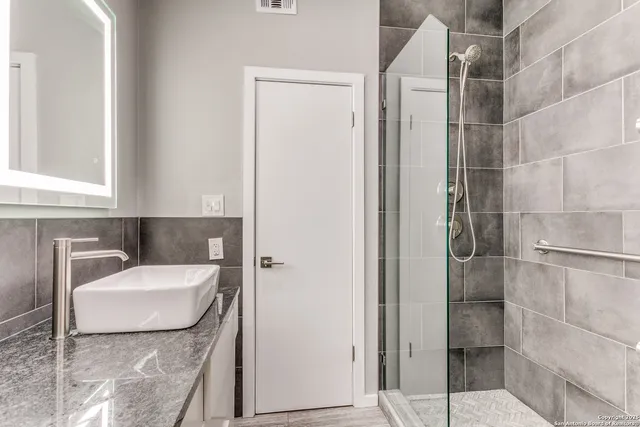 $1,850 | 3678 Hidden Drive, Unit 604, San Antonio, TX 78217