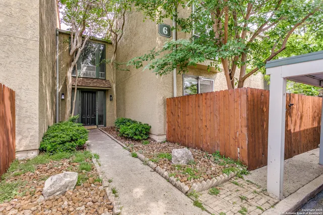 $1,850 | 3678 Hidden Drive, Unit 604, San Antonio, TX 78217