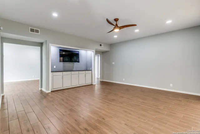 $1,850 | 3678 Hidden Drive, Unit 604, San Antonio, TX 78217