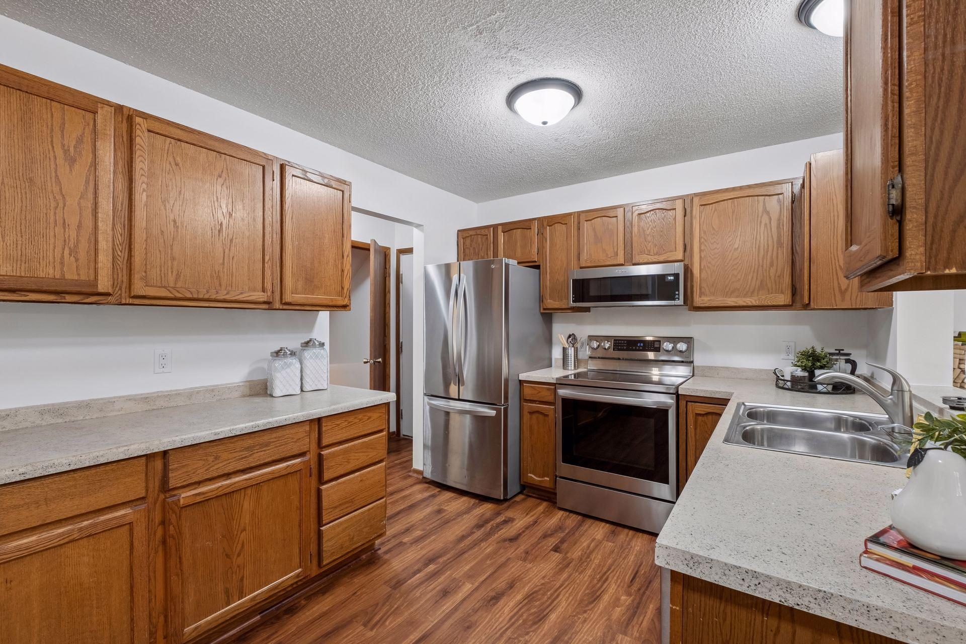 5524 West 137th Street Savage, MN 55378 - Photo 5 of 32