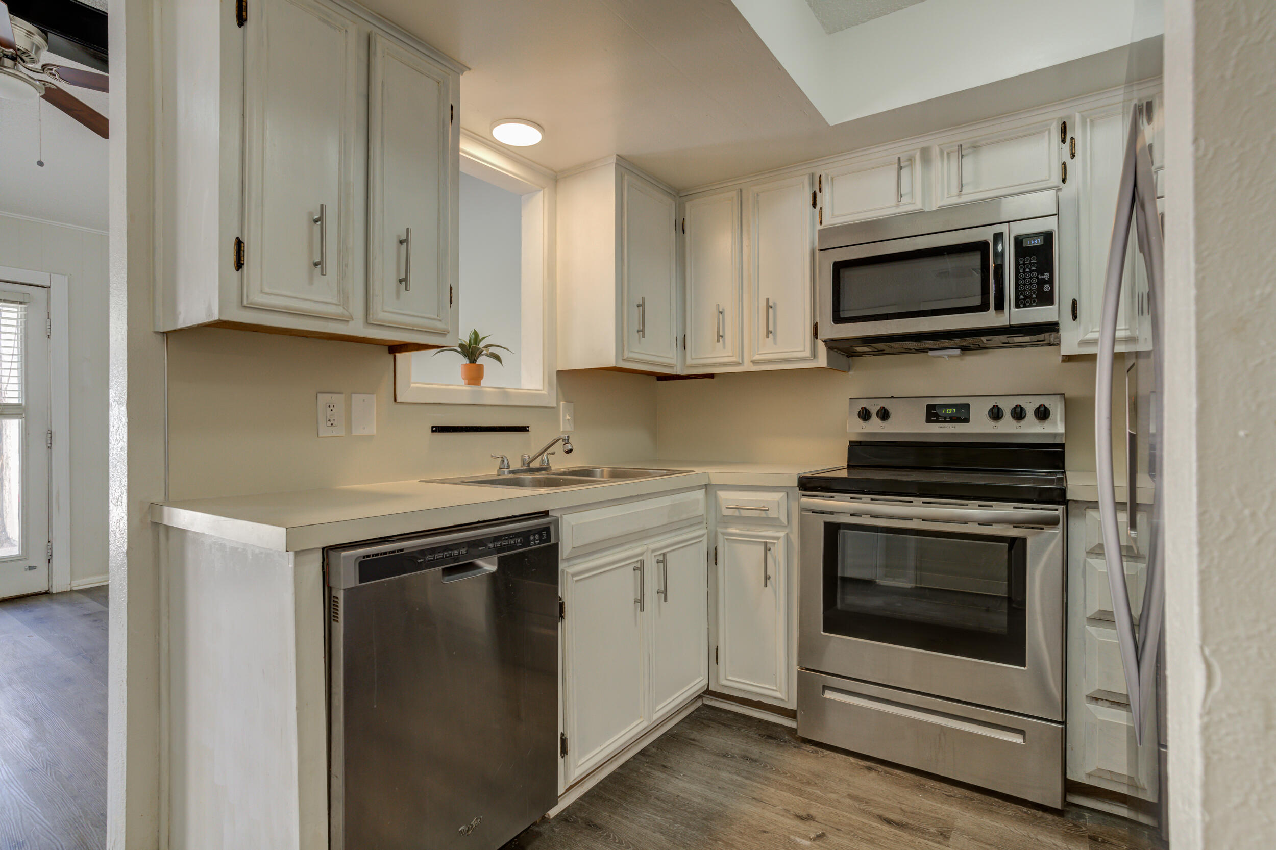 5760 38th Street Lubbock, TX 79407 - Photo 7 of 24 DSC03977_78_79_80_81