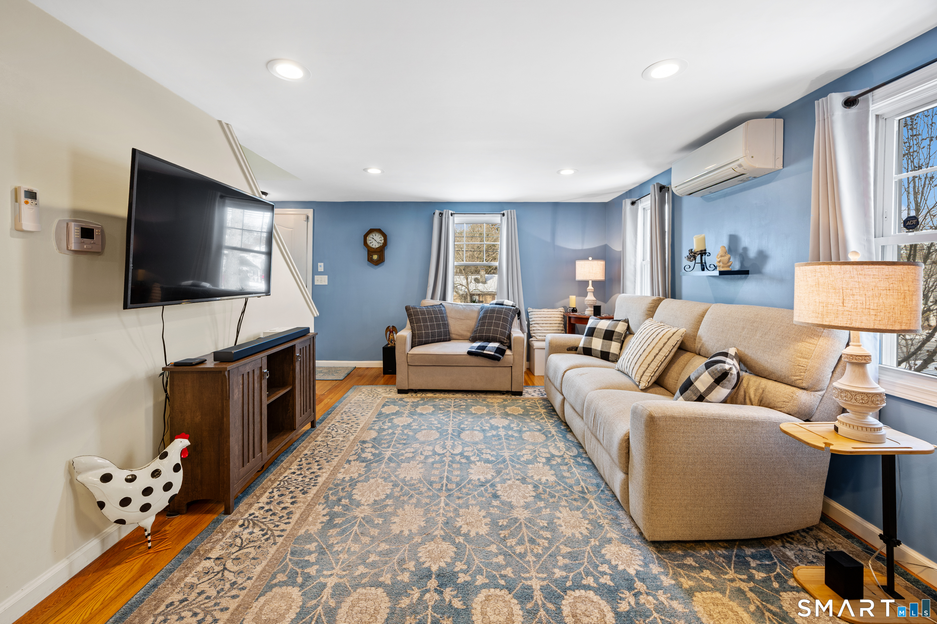 90 Plumb Avenue Meriden, CT 06450 - Photo 5 of 25