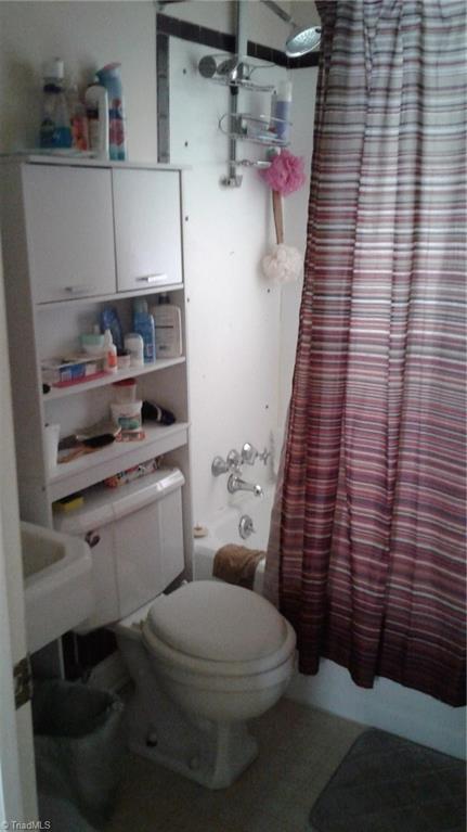 629 East State Avenue High Point, NC 27262 - Photo 25 of 26 Hall way Bath room