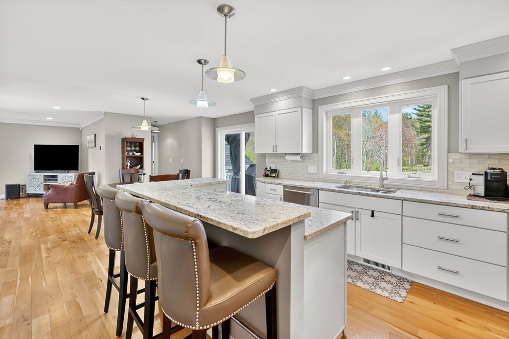 24 Mill Road East Longmeadow, MA 01028 - Photo 14 of 42