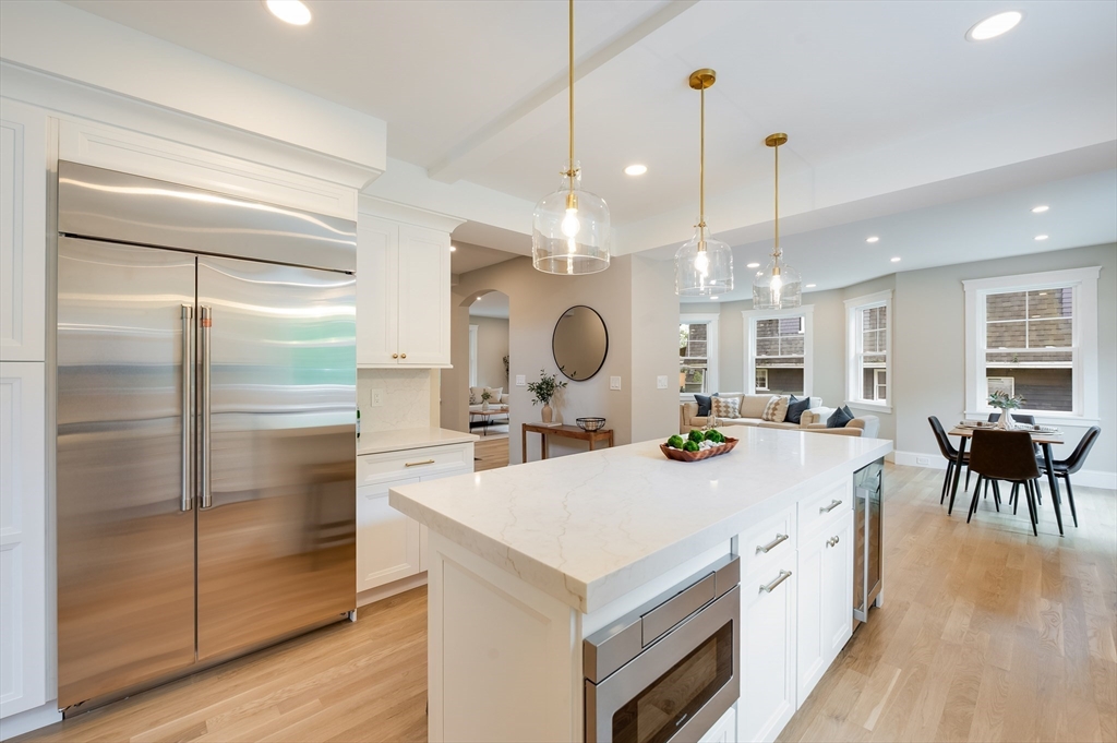 40 Upland Road Melrose, MA 02176 - Photo 12 of 40