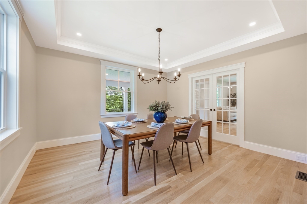 40 Upland Road Melrose, MA 02176 - Photo 13 of 40