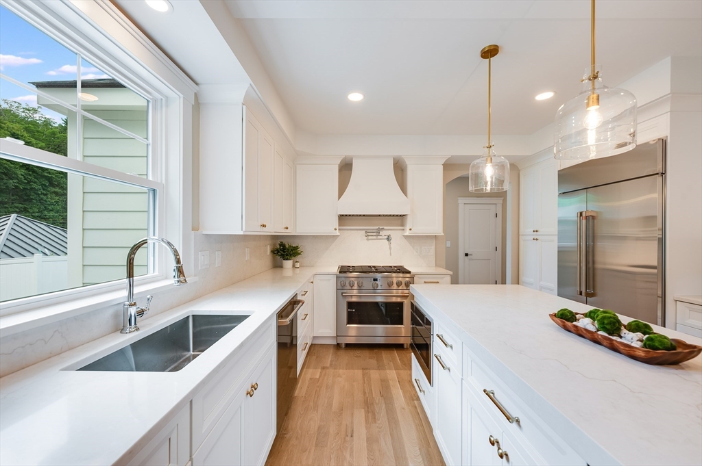 40 Upland Road Melrose, MA 02176 - Photo 19 of 40