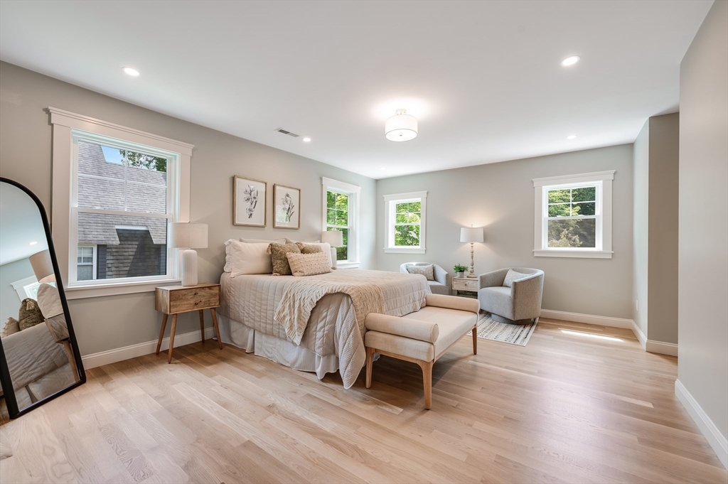 40 Upland Road Melrose, MA 02176 - Photo 23 of 40