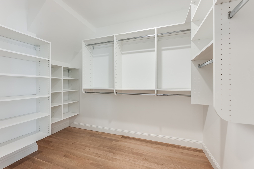 40 Upland Road Melrose, MA 02176 - Photo 25 of 40