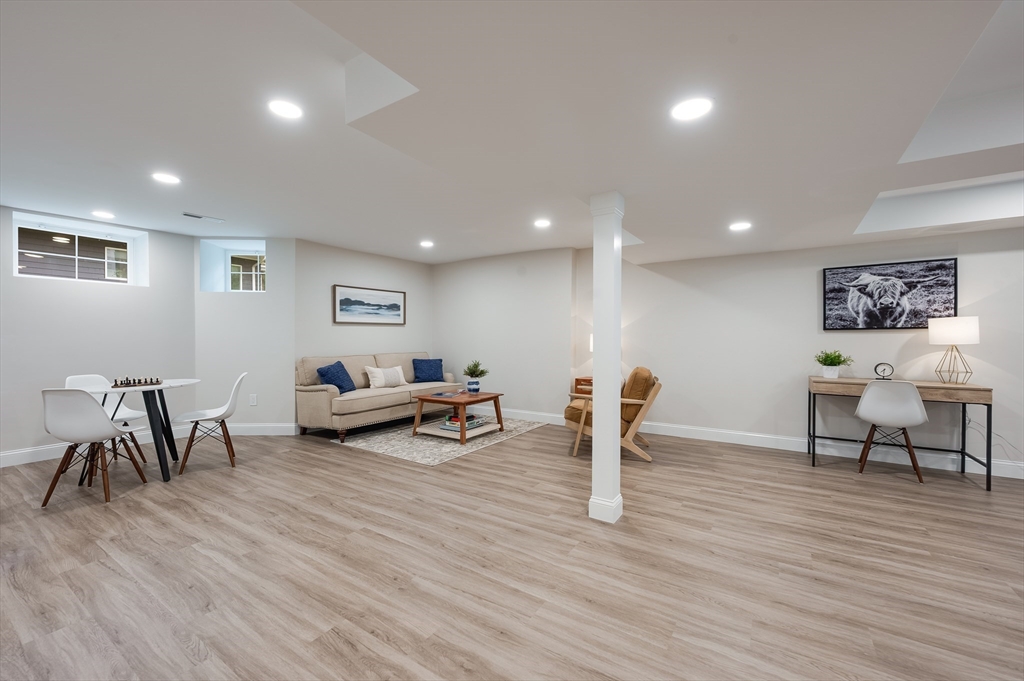 40 Upland Road Melrose, MA 02176 - Photo 32 of 40