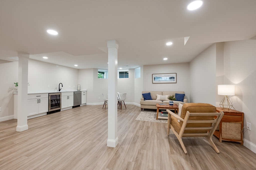 40 Upland Road Melrose, MA 02176 - Photo 35 of 40