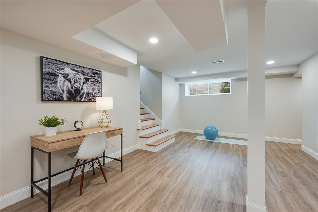 40 Upland Road Melrose, MA 02176 - Photo 36 of 40