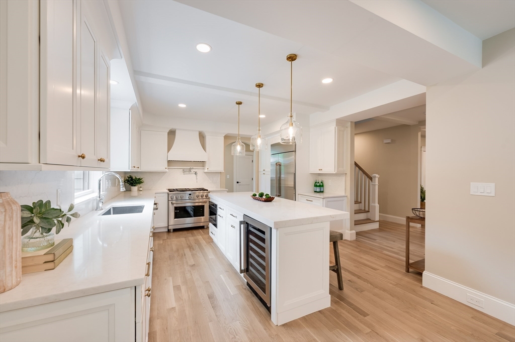 40 Upland Road Melrose, MA 02176 - Photo 10 of 40