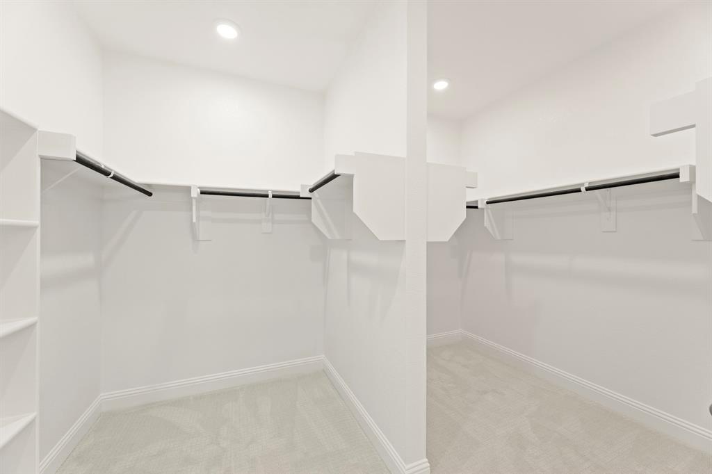 6805 Lancashire Way Forney, TX 75126 - Photo 22 of 28 22. 6805 Lancashire - Closet