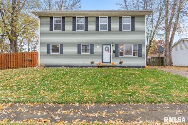 $190,000 | 17 Windrush Drive, Jacksonville, IL 62650