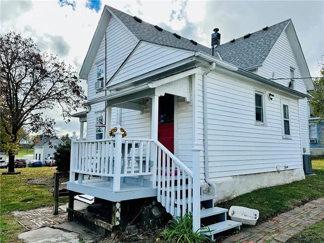 $159,500 | 409 East 3rd Street, Maryville, MO 64468