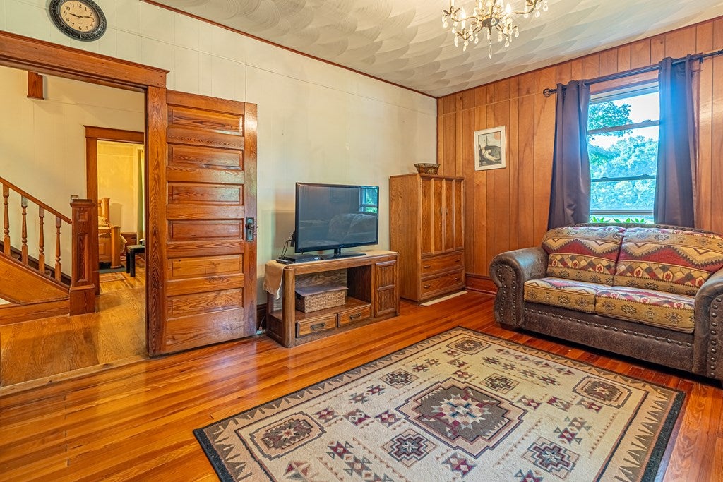 30343 Old Saltworks Road Meadowview, VA 24361 - Photo 6 of 70 Gallery Image 6