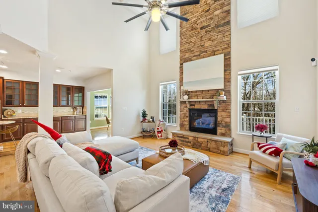 $1,175,000 | 23004 Sycamore Farm Drive, Clarksburg, MD 20871