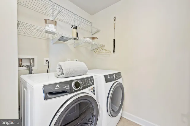 $1,175,000 | 23004 Sycamore Farm Drive, Clarksburg, MD 20871