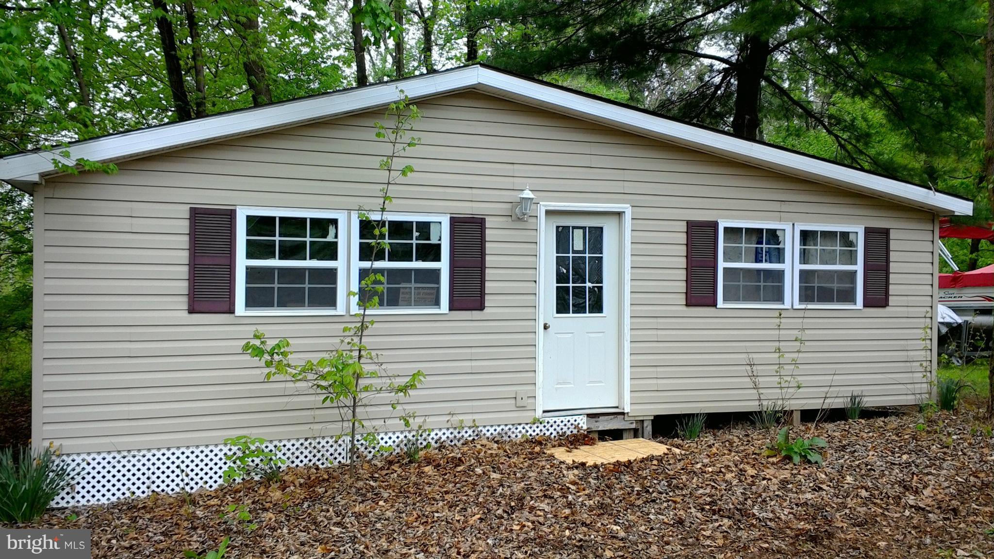 81 Rabbit Road Falling Waters, WV 25419 - Photo 1 of 17 Exterior (Front)