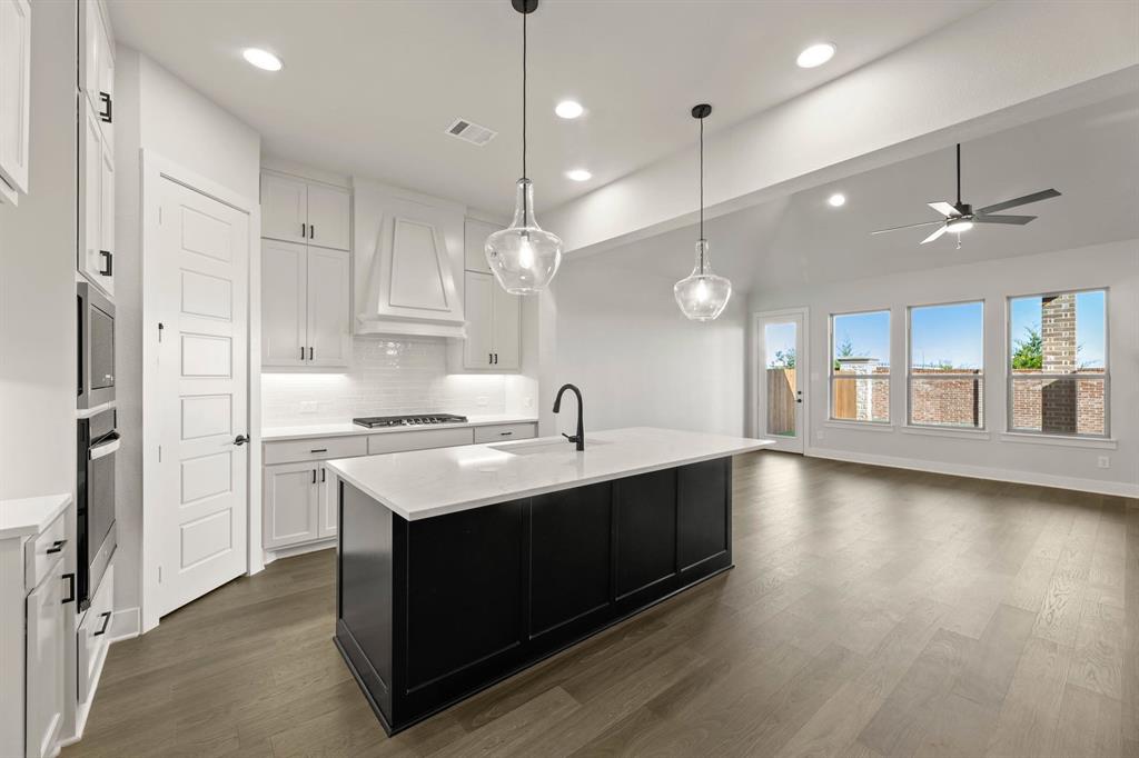 1913 Windsor Terrace Mansfield, TX 76084 - Photo 14 of 27