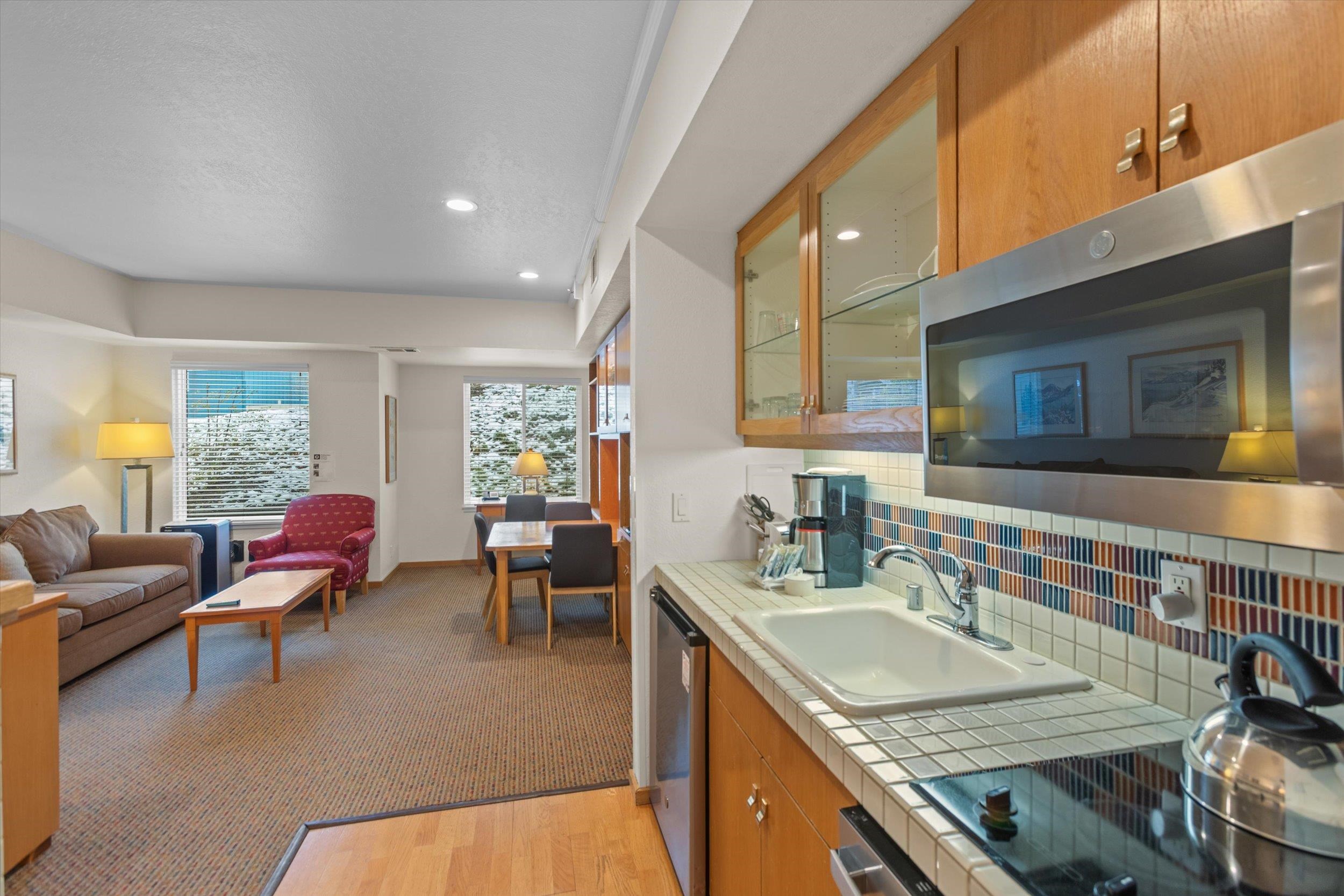 201 Shirley Cyn Road, Unit 118 Olympic Valley, CA 96146 - Photo 5 of 27