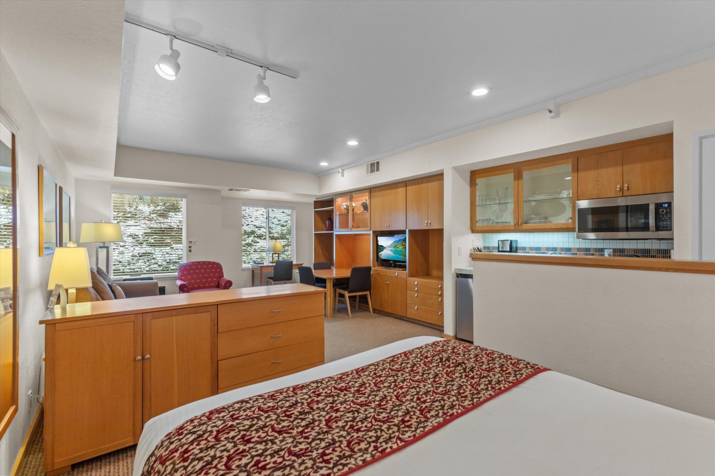 201 Shirley Cyn Road, Unit 118 Olympic Valley, CA 96146 - Photo 9 of 27