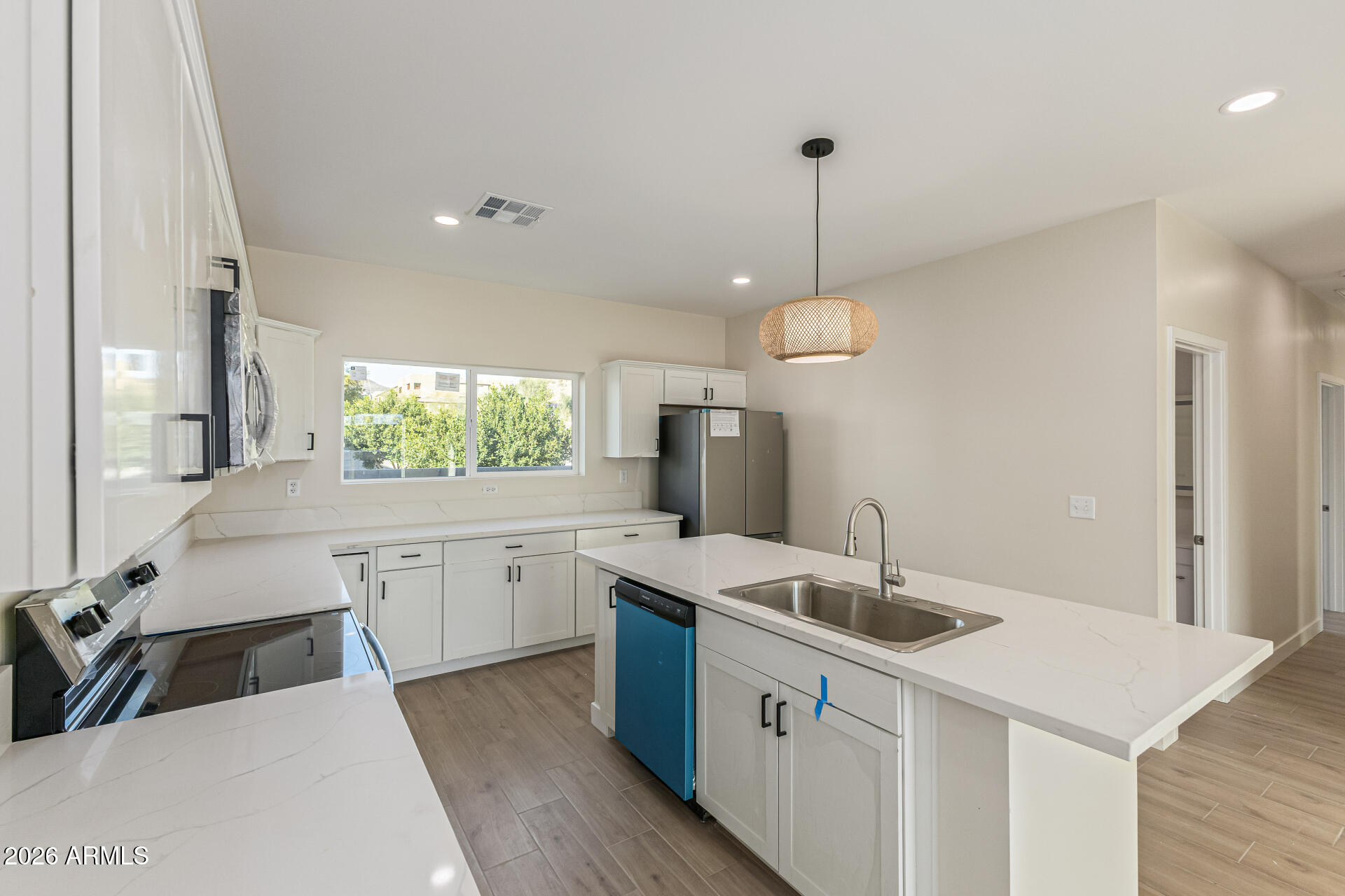 9425 North 9th Avenue Phoenix, AZ 85021 - Photo 19 of 29 Unit 2 - Kitchen