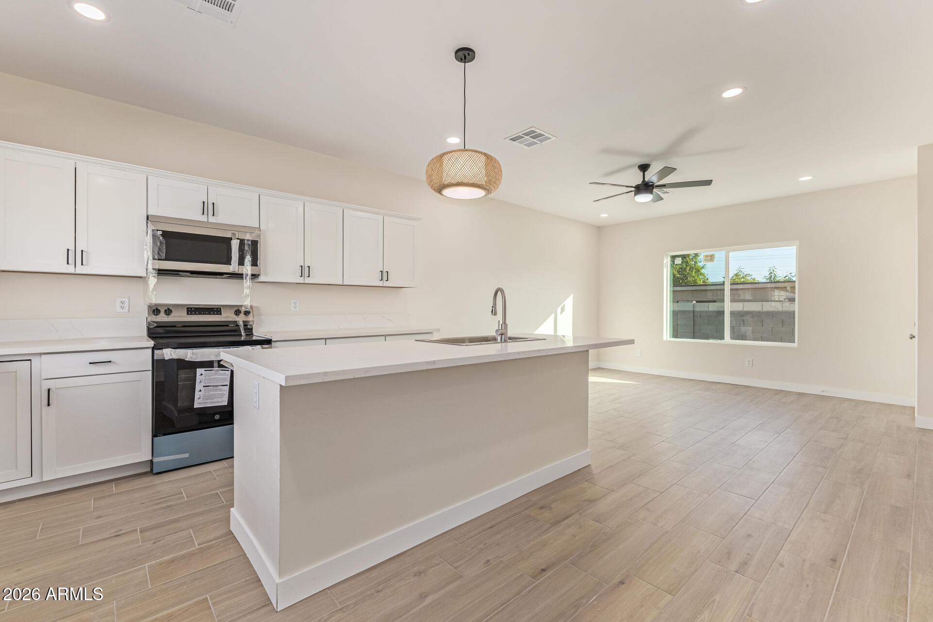 9425 North 9th Avenue Phoenix, AZ 85021 - Photo 6 of 29 Unit 1 - Kitchen