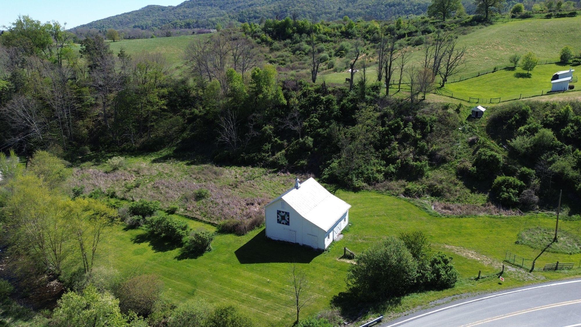 981 Woodrow Road Marlinton, WV 24954 - Photo 3 of 5 Gallery Image 3