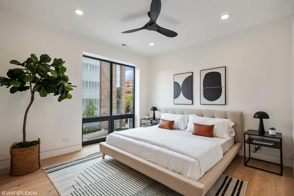 $649,900 | 3035 North Sheffield Avenue, Unit 2, Chicago, IL 60657