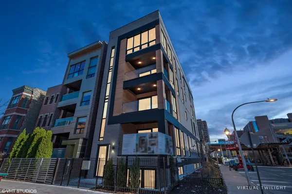 $649,900 | 3035 North Sheffield Avenue, Unit 2, Chicago, IL 60657