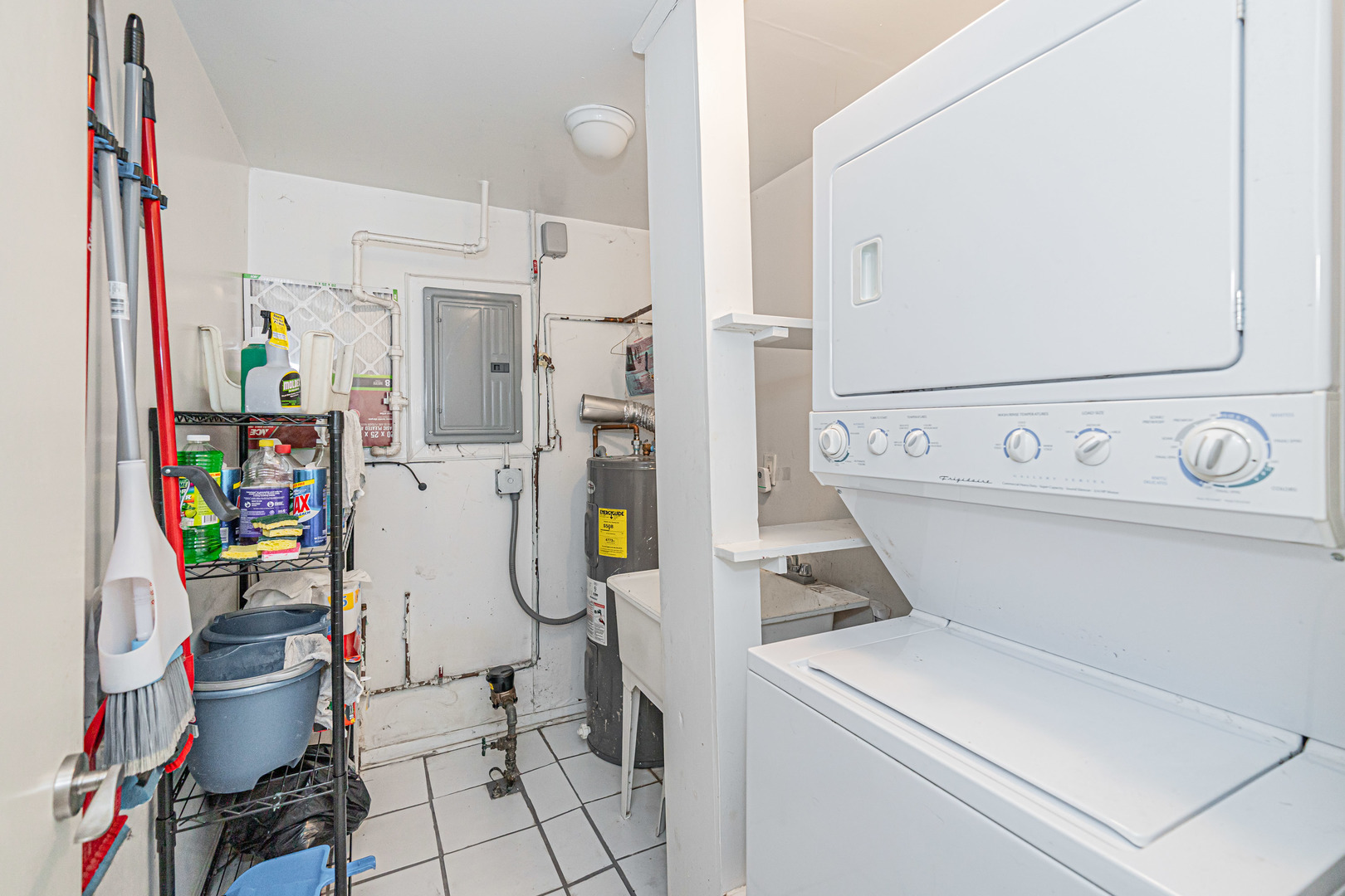 900 Devon Avenue Park Ridge, IL 60068 - Photo 23 of 30 a utility room with dryer and washer
