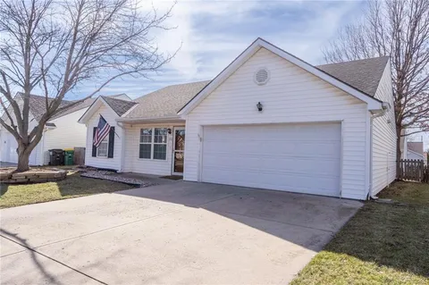 $280,000 | 350 North Cottonwood Street, Gardner, KS 66030