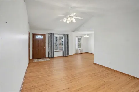 $280,000 | 350 North Cottonwood Street, Gardner, KS 66030